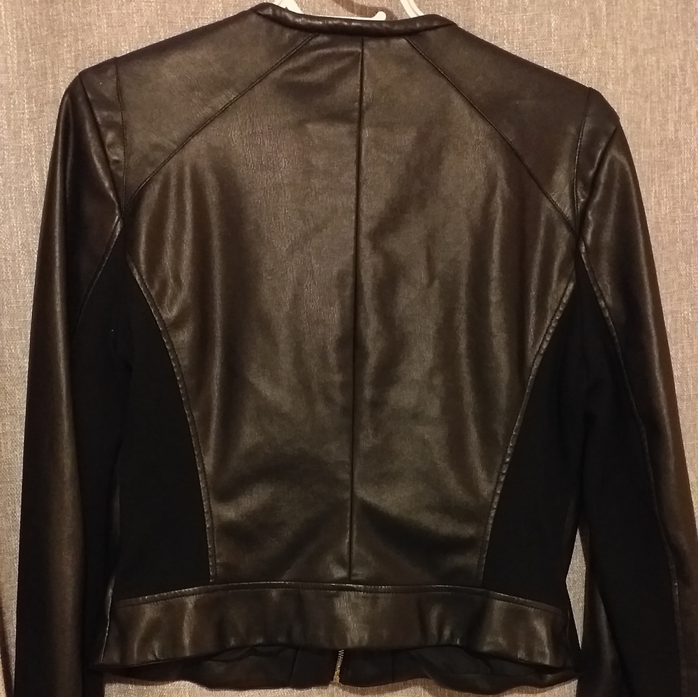 Leather jacket - Picture 2 of 3